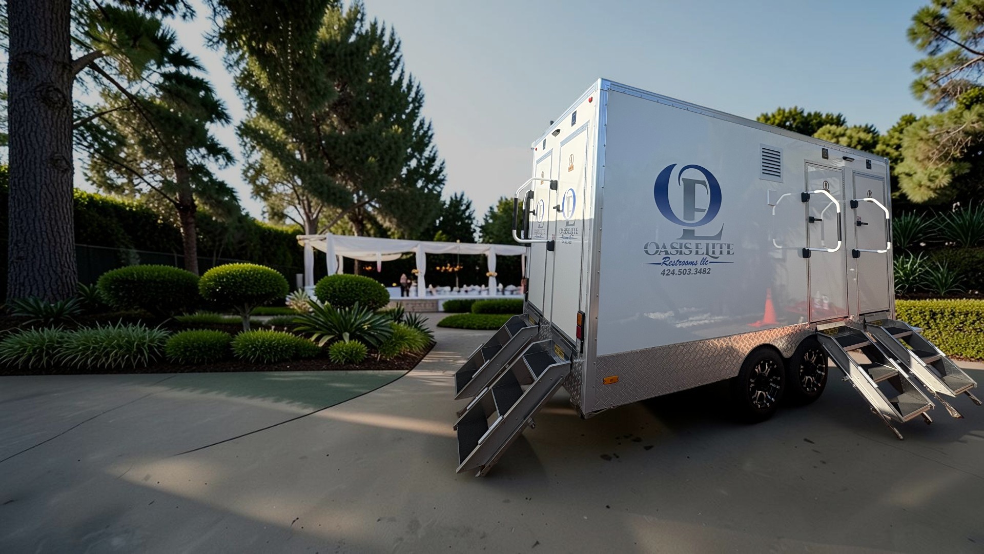 Oasis Elite Restrooms Luxury Restroom Trailer Rentals Inglewood Beverly Hills Santa Monica Homepage BG 3